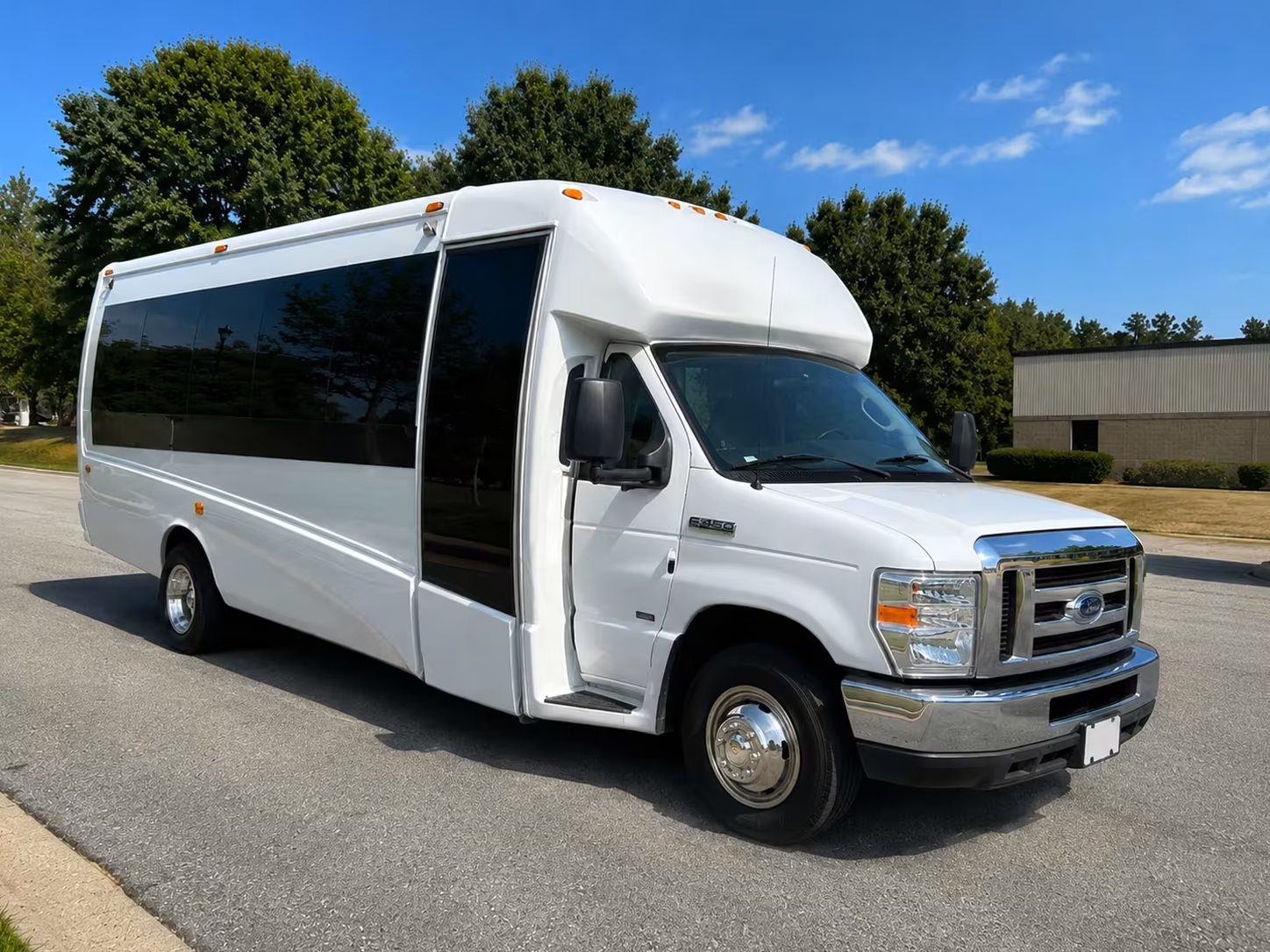 15 passenger minibus
